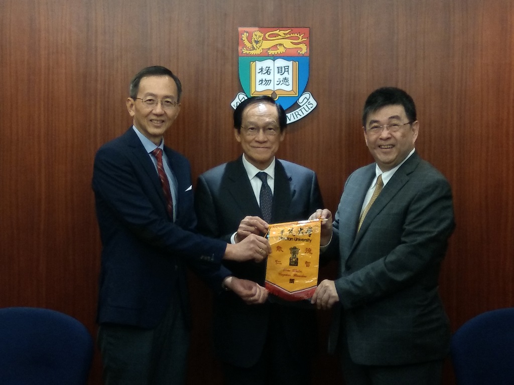 李天任校長率領本校師長拜訪香港大學專業進修學院