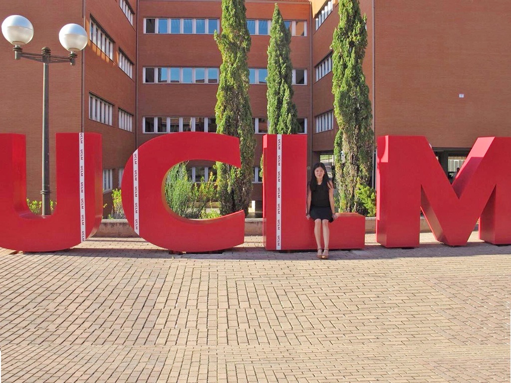 美術與文創學系碩士生張庭瑜 榮獲西班牙UCLM碩士學位