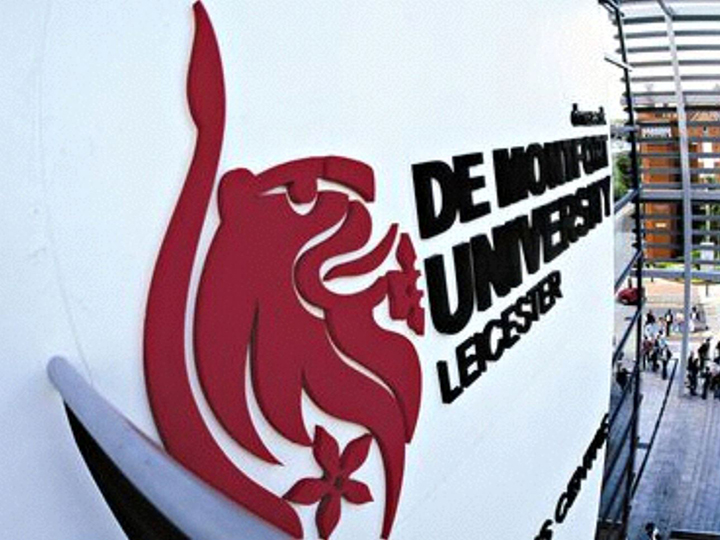 工業設計學系呂其恩2014-2015年獲得英國帝門大學與華梵大學碩士雙聯學位