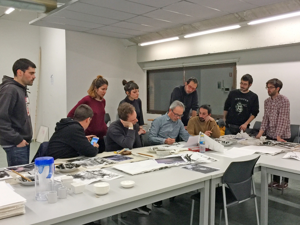 「水墨技法與東方美學」課程上課情形。