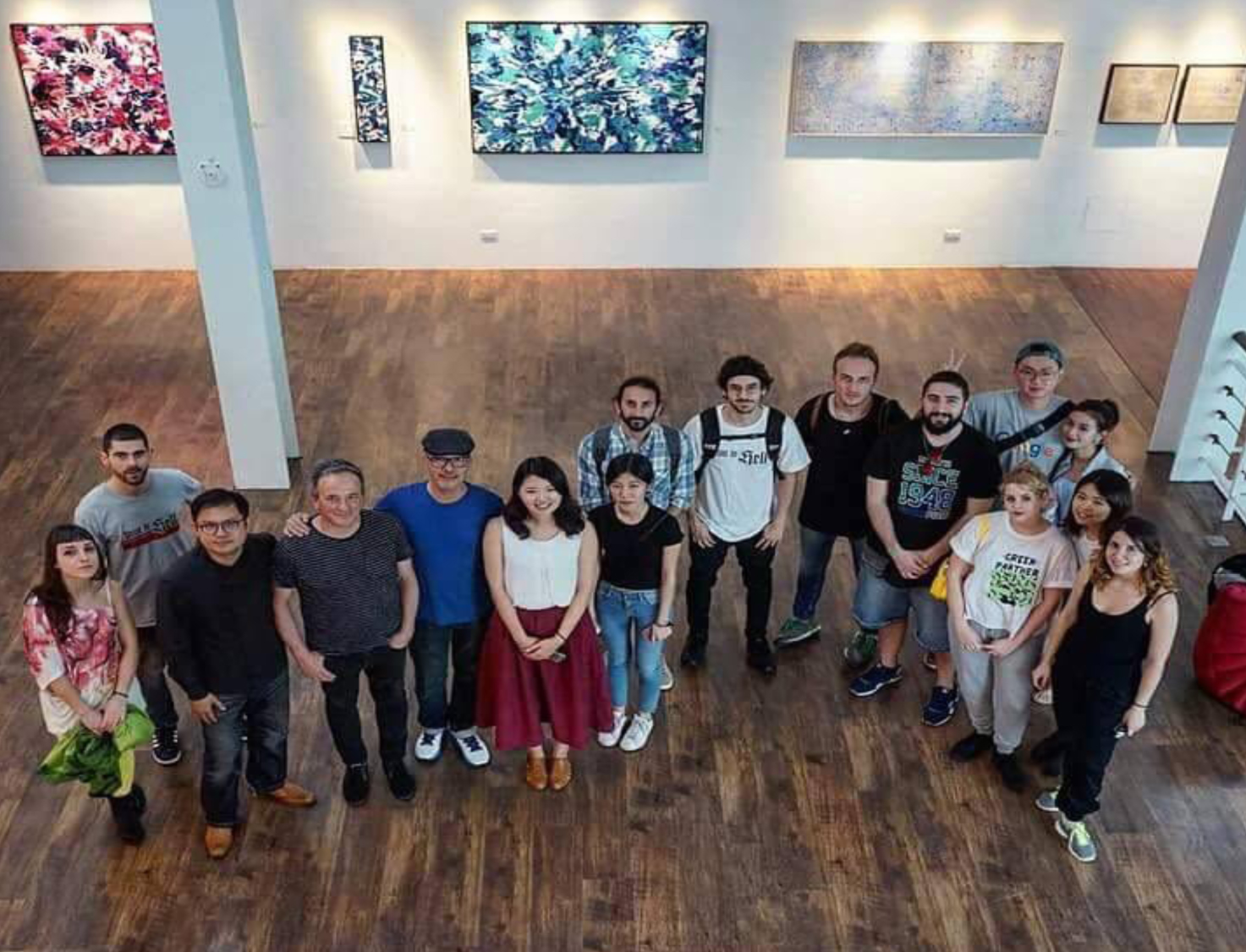 西班牙同學們參觀基礎實驗藝廊「bLAB複合式藝文空間」。