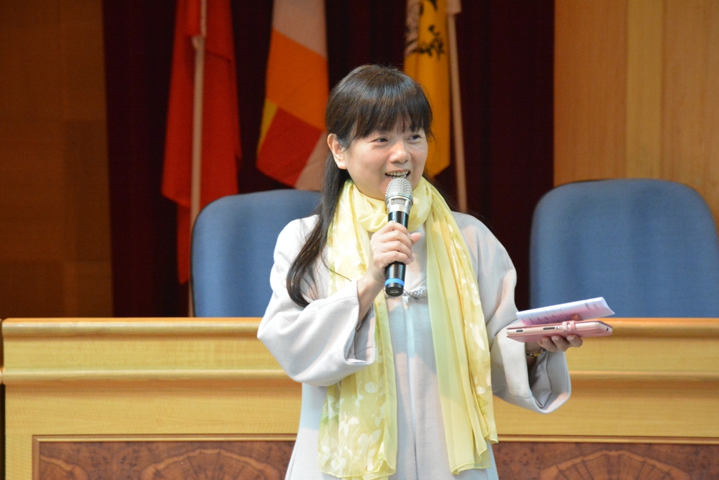 華梵大學中國文學系林素玟主任。