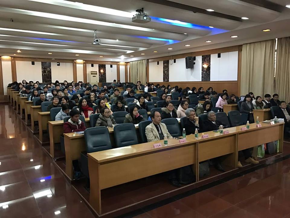 座談會活動現場側拍。