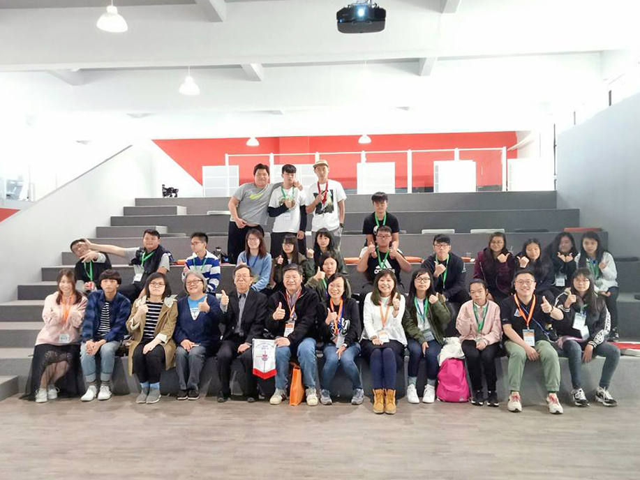 香港培聖中學師生一行24人於2018年3月24日蒞校參加工作坊體驗營。