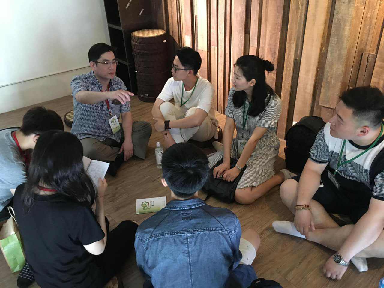 師生綜合分組討論活動現場。