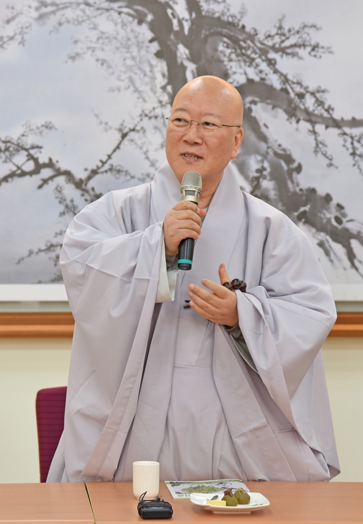 韓國釜山安國禪院禪院長修弗大師致詞。