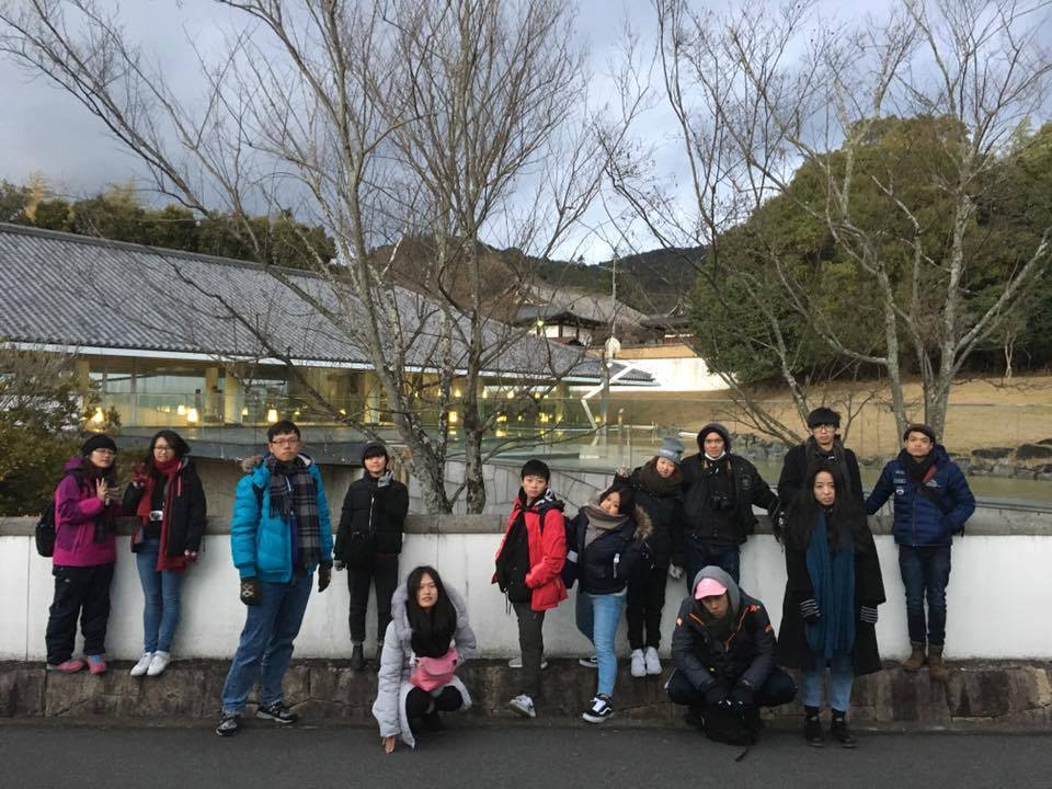 建築系開設「關西地區空間遊學」專業研習課程,建築系同學親身實地觀察、體驗多種類型的建築與都市空間。