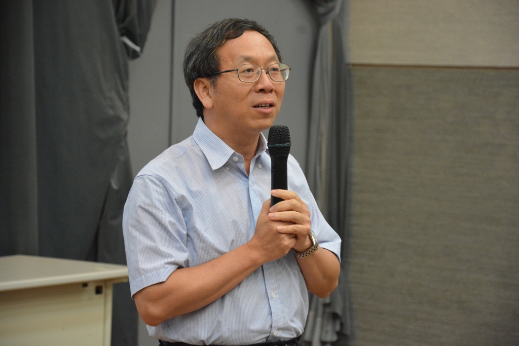 簡江儒主任秘書致詞。