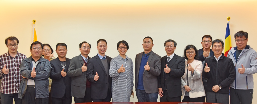 姊妹校大陸福建武夷學院師長蒞校參訪,本校與會師長貴賓合影