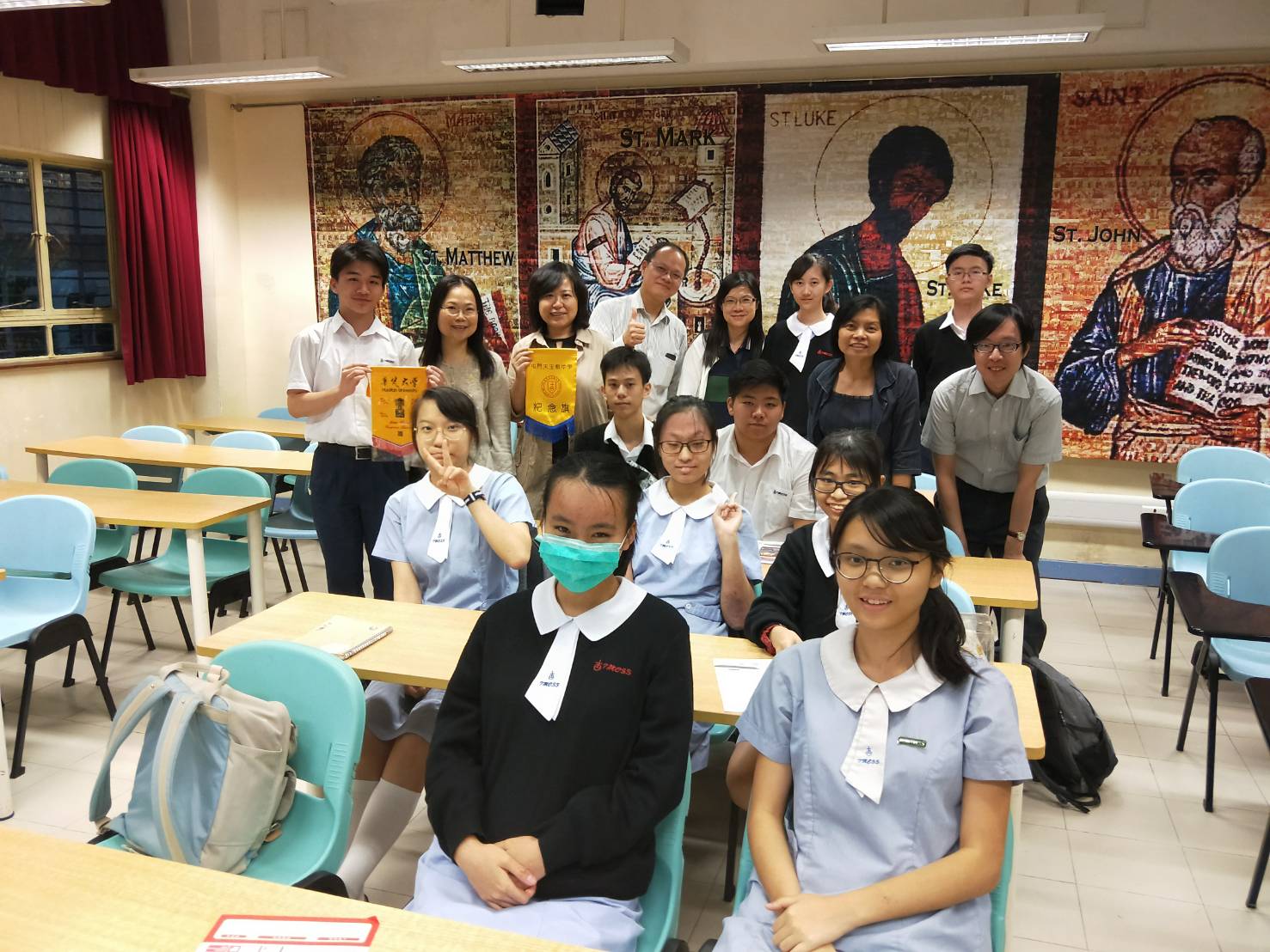 華梵國際招生團隊於屯門天主教中學進行升學座談